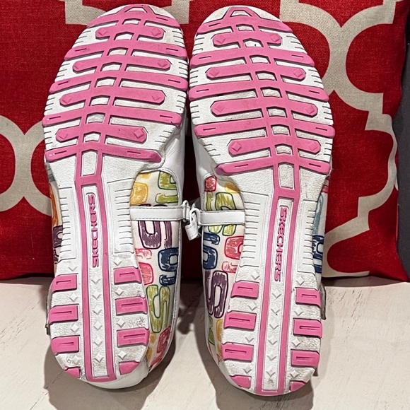 Skechers White Flats with Velcro Strap - Picture 7 of 8